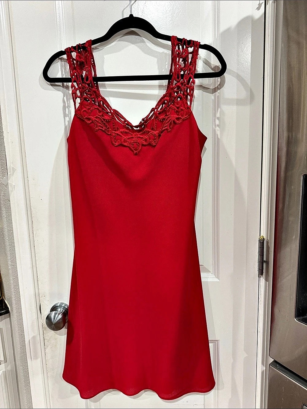 Laundry by Shelli Segal Red Chemise Size 8P Like New
